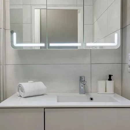 Granges En Rez-de-jardin Pour 4 Voyageurs Appartement *